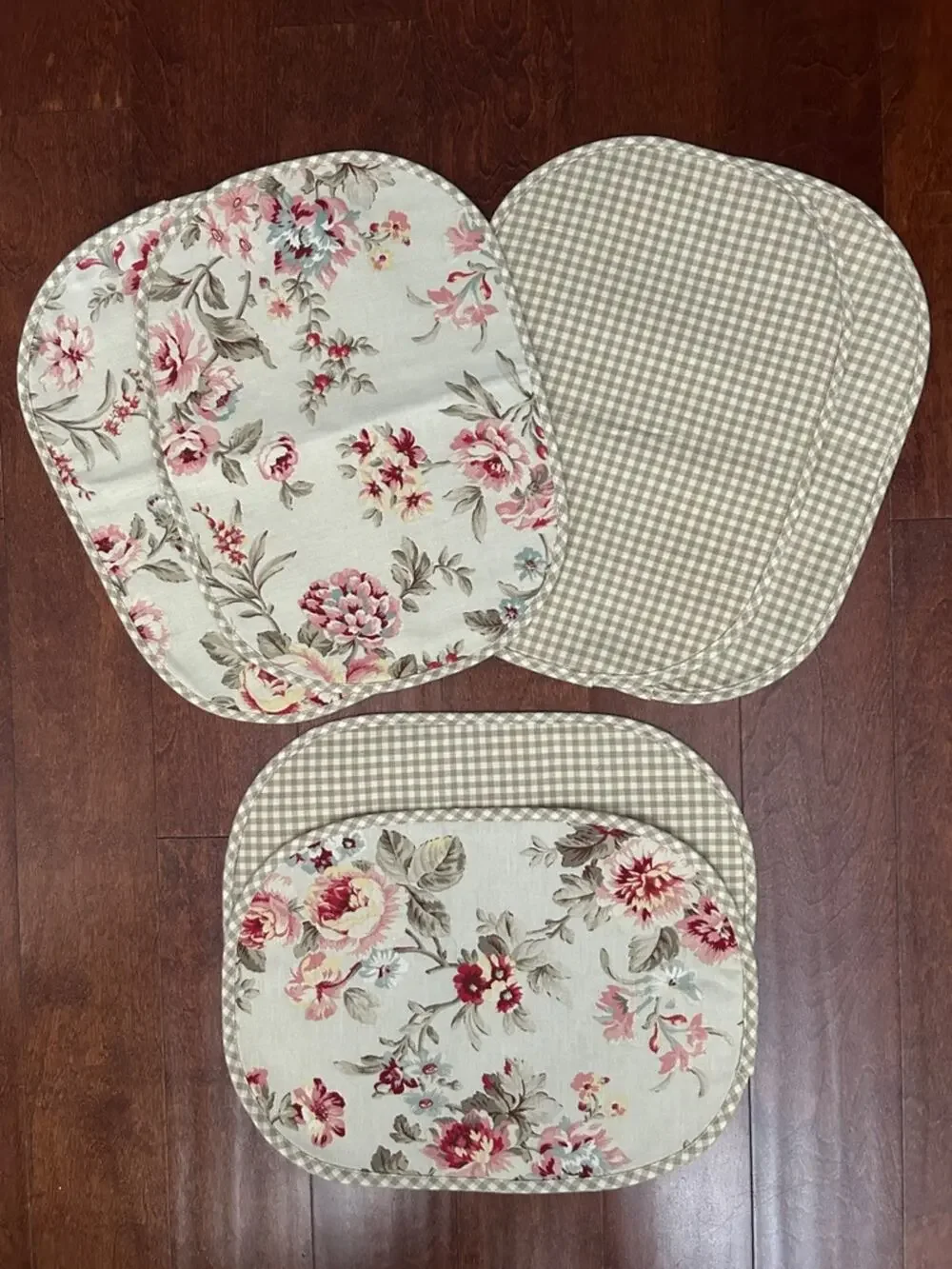 Reversible Shabby Chic Floral and Gingham Quilted Fabric Placemats, Set of Six